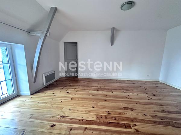 Vente jolie maison rénovée par artisans de 123.62 m² centre ville de VAAS (72500)