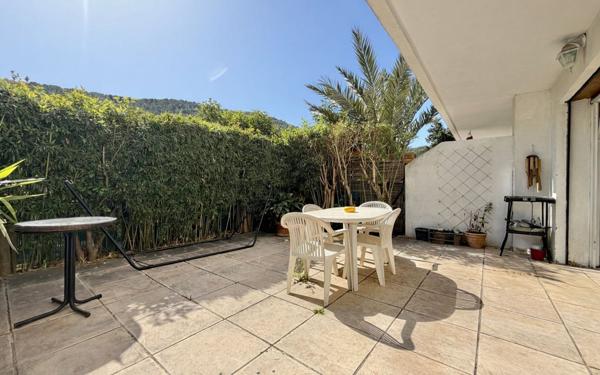 Appartement à vendre    3 pièces • 62,29 m2 Marseille 9
