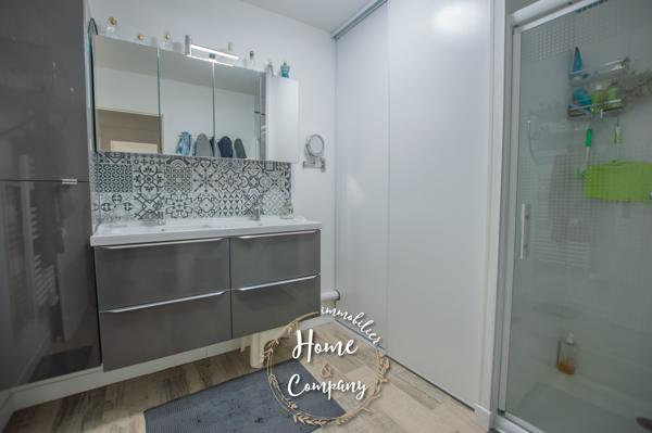 Appartement
                                                                                                                                                                                                                                                                                                                        3 pièce(s)                                                                                                                                                                                                          2 chambre(s)                                                                                                                                                                                                          63.21  m²