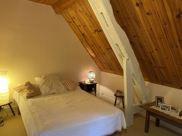 Maison Normande jumelée de 4 chambres - à 5 minutes du centre de Pont l'Evêque