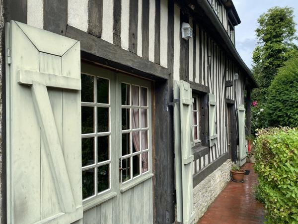 Maison Normande jumelée de 4 chambres - à 5 minutes du centre de Pont l'Evêque