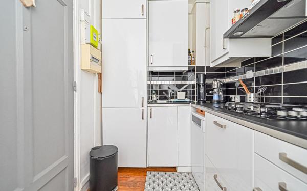 Appartement à vendre    2 pièces • 29 m2 Paris 19