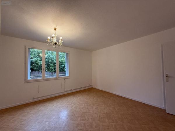 Appartement à vendre à Vichy dans l'Allier (03200), ref : 2026/1003-03020