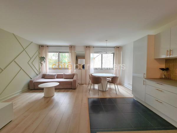 Location Appartement42,43 m² - 2 Pièces - PARIS (75017)