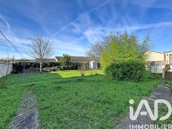 Maison à vendre 4 pièces 90 m² Saint-Yrieix-sur-Charente