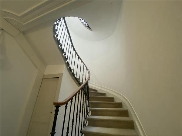 Appartement à louer 603 € CC LORMONT 1 pièce 16 m² DPE C