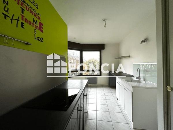 Location Appartement 2 pièces 55.39 m² - 68 RUE HENON Lyon 69004