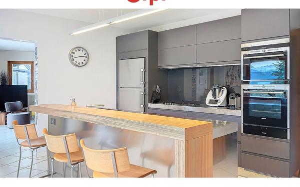 Maison à vendre    7 pièces • 308 m2 Vétraz-Monthoux