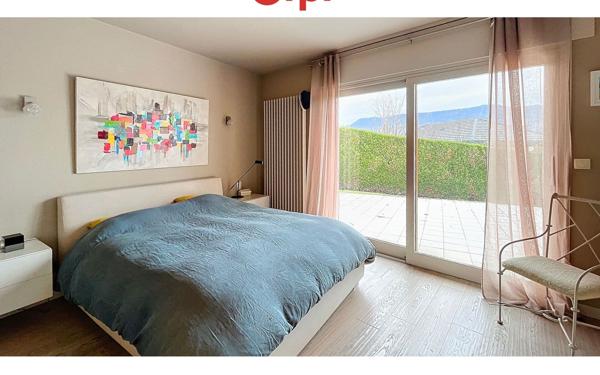 Maison à vendre    7 pièces • 308 m2 Vétraz-Monthoux