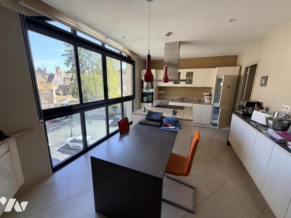 Vente BEAUNE Centre Historique appartement de 170 m² avec garage et cave