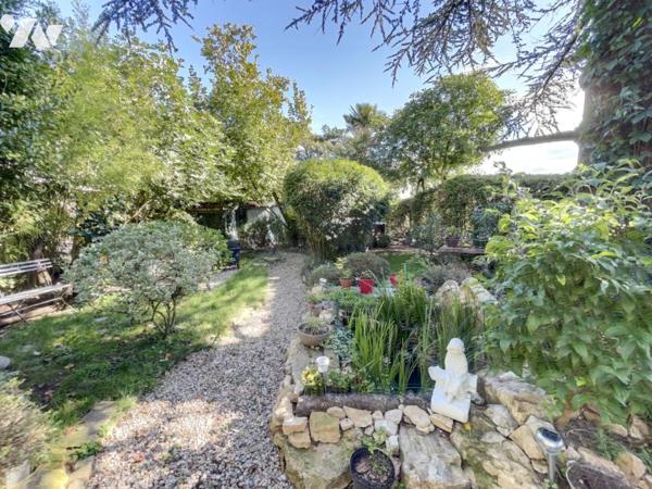 CURIS AU MONT D'OR maison ancienne 172 m² 487m² terrain