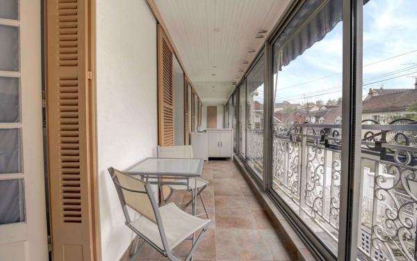 Maison à vendre    9 pièces •  Saint-Aignan