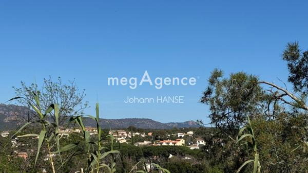 Terrain à FREJUS, 83600 - 500m²