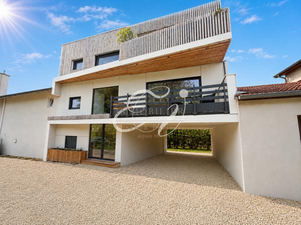 MAISON DE CARACTÈRE DE 166 M², ENTIÈREMENT RÉNOVÉE, TERRASSES ET ROOFTOP