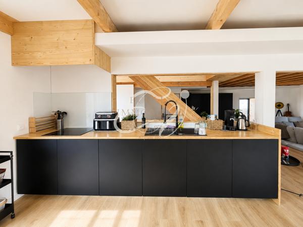 MAISON DE CARACTÈRE DE 166 M², ENTIÈREMENT RÉNOVÉE, TERRASSES ET ROOFTOP