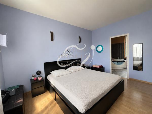 Maison avec piscine + studio indépendant