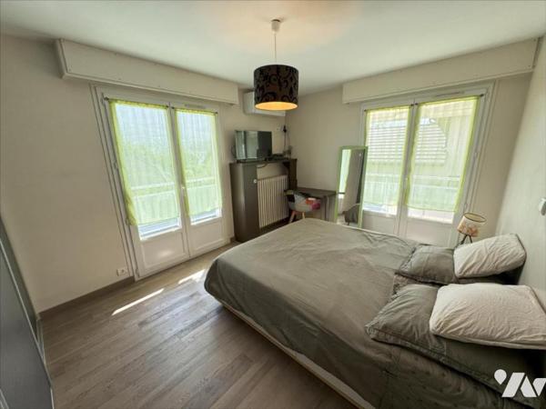 APPARTEMENT TYPE 4 / BALCONS / PARKING / CAVE