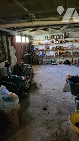 Pavillon sur 1041 m² dans un quartier calme.