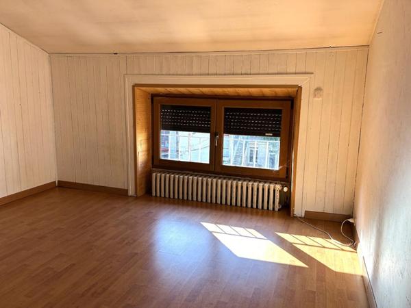 SAINT ETIENNE 42000 Centre ville Appartement 80m² en duplex 3 chambres à rafraichir
