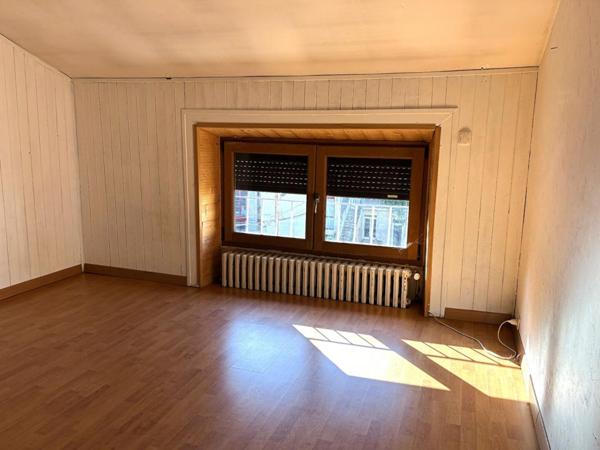 SAINT ETIENNE 42000 Centre ville Appartement 80m² en duplex 3 chambres à rafraichir