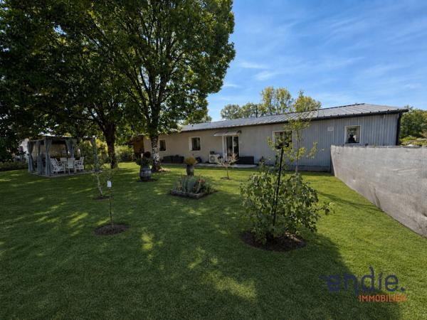 MAISON PLEIN PIED GARAGE TERRAIN ET ETANG