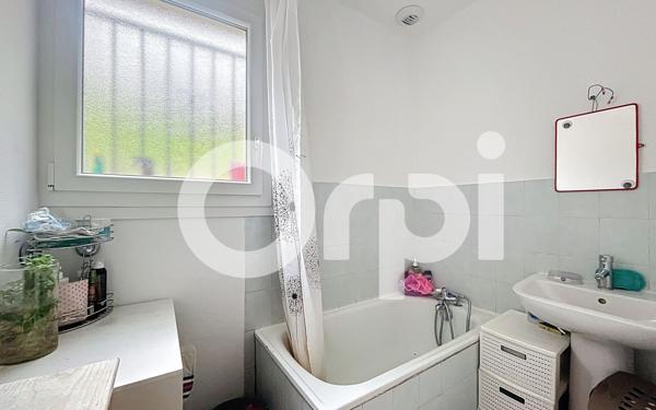 Maison à vendre    3 pièces •  Brive-la-Gaillarde