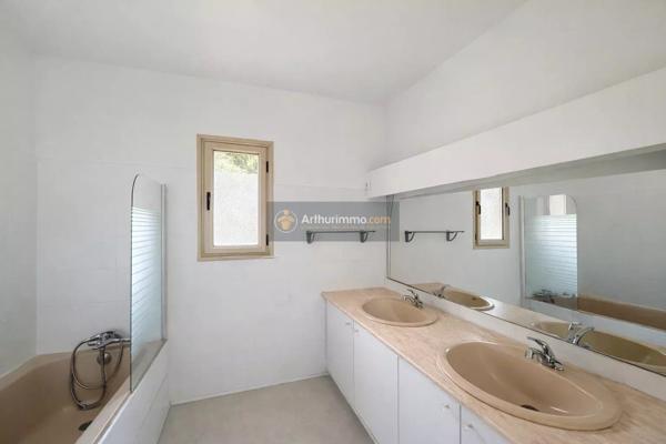 Vente Appartement 4 pièces 83 m2 à San-Martino-Di-Lota