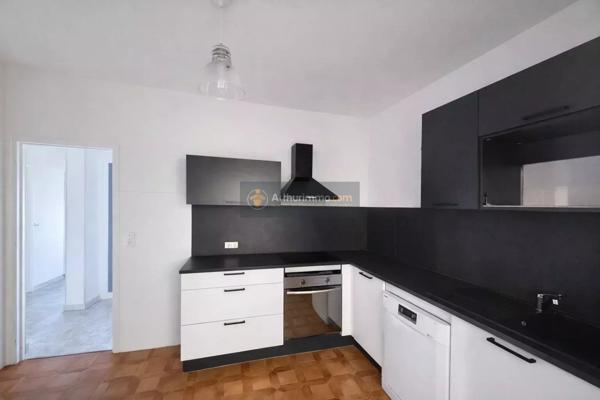 Vente Appartement 4 pièces 83 m2 à San-Martino-Di-Lota