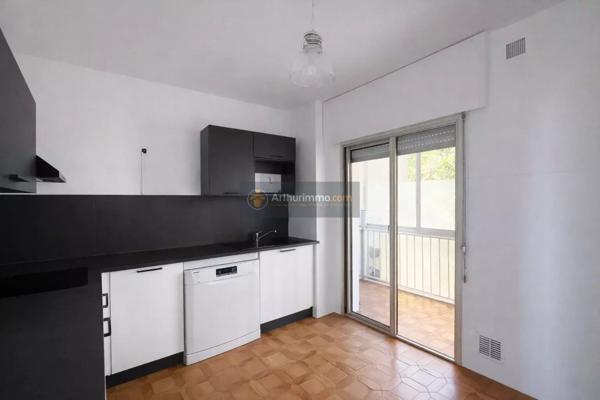 Vente Appartement 4 pièces 83 m2 à San-Martino-Di-Lota