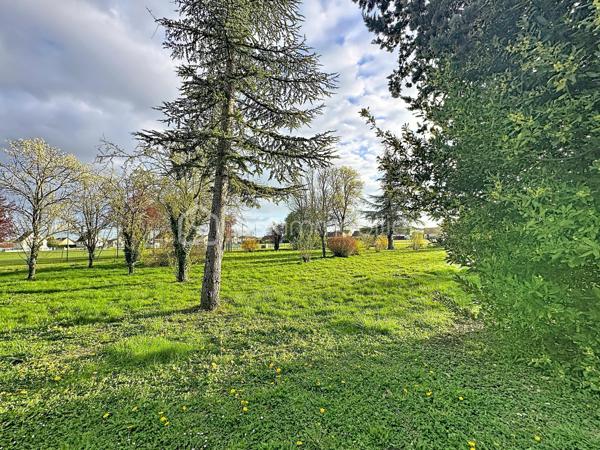 Terrain de 1 942 m²