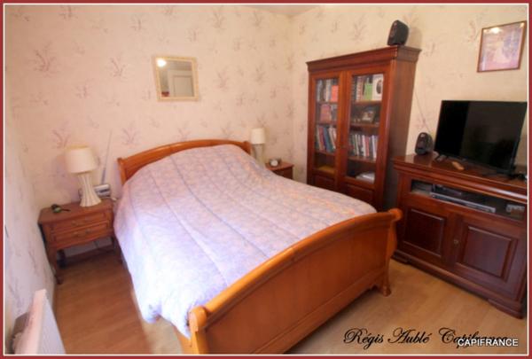 A vendre à la MEZIERE (35) Maison de plain-pied dans un parc Floral.