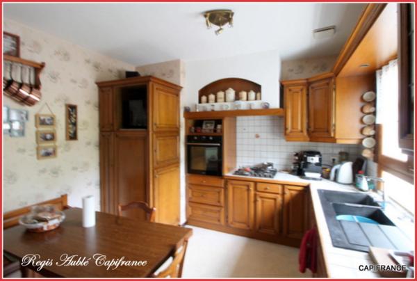 A vendre à la MEZIERE (35) Maison de plain-pied dans un parc Floral.