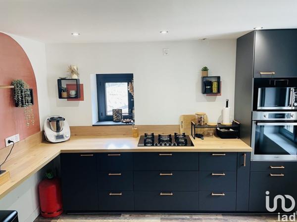 Maison 3 pièces de 111 m² à Charmes-sur-Rhône (07800)