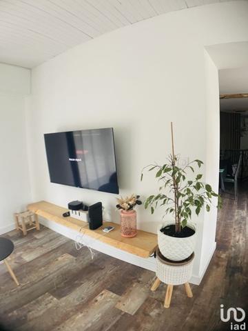 Maison 3 pièces de 111 m² à Charmes-sur-Rhône (07800)