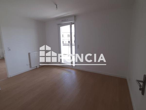 Location Appartement 2 pièces 46.37 m² - 97 BOULEVARD DES ETATS UNIS La Roche Sur Yon 85000