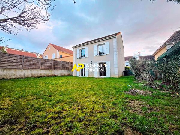 Maison 6 pièces, 4 chambres à 12 minutes de la gare à ARGENTEUIL €399 000 ** - Référence 4538