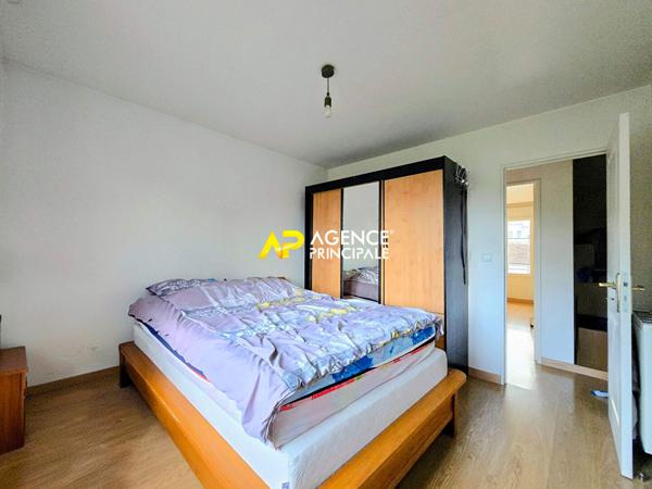 Maison 6 pièces, 4 chambres à 12 minutes de la gare à ARGENTEUIL €399 000 ** - Référence 4538