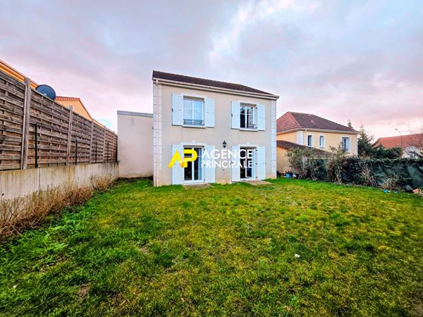 Maison 6 pièces, 4 chambres à 12 minutes de la gare à ARGENTEUIL €399 000 ** - Référence 4538