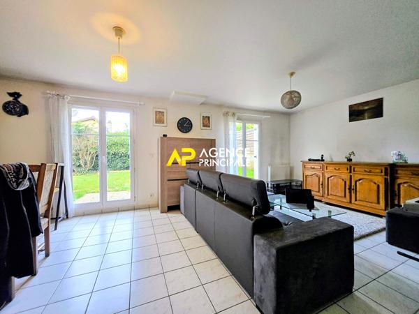 Maison 6 pièces, 4 chambres à 12 minutes de la gare à ARGENTEUIL €399 000 ** - Référence 4538
