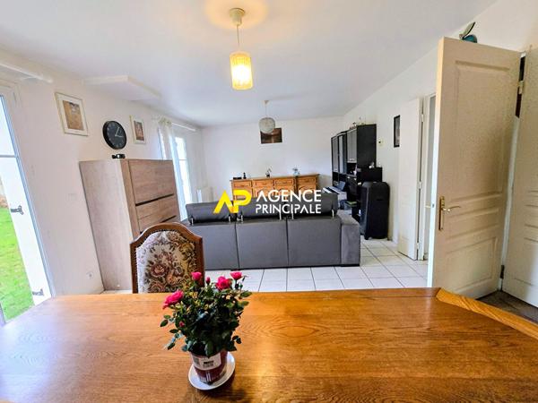 Maison 6 pièces, 4 chambres à 12 minutes de la gare à ARGENTEUIL €399 000 ** - Référence 4538
