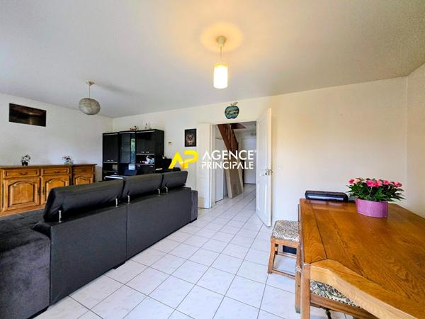Maison 6 pièces, 4 chambres à 12 minutes de la gare à ARGENTEUIL €399 000 ** - Référence 4538