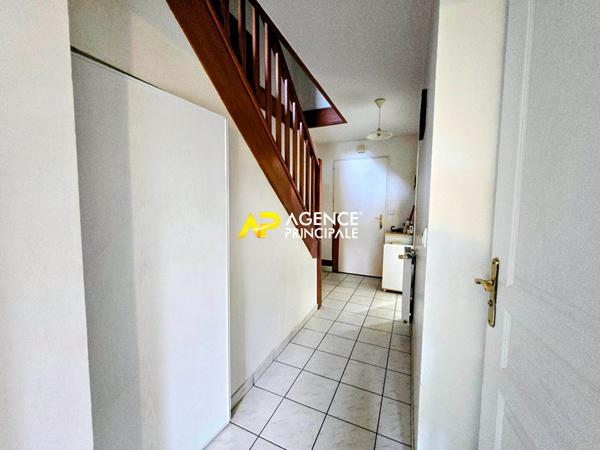 Maison 6 pièces, 4 chambres à 12 minutes de la gare à ARGENTEUIL €399 000 ** - Référence 4538