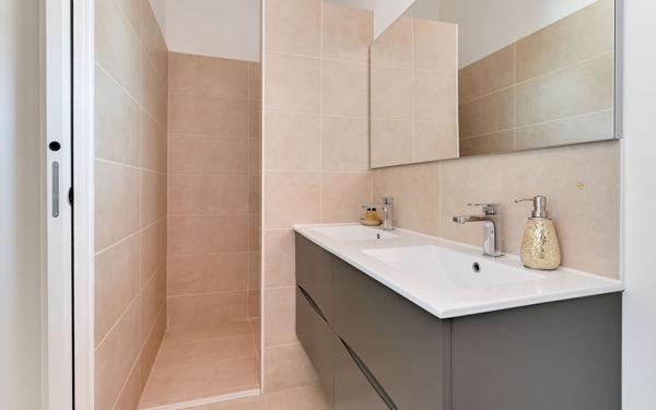 GREZIEU LA VARENNE, BELLE MAISON DE PLAIN PIED DE 160 M2 HABITABLES POSSIBILITE DEPENDANCE DE 40 M2 SUPPLEMENT