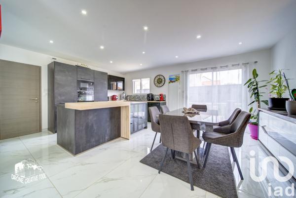 Maison traditionnelle 5 pièces de 90 m² à Hatrize (54800)