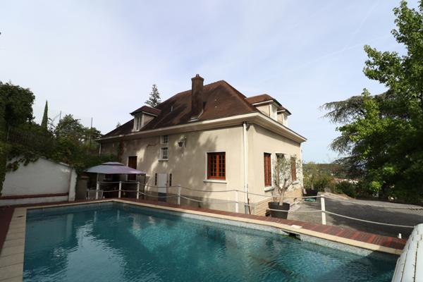MAISON INDIVIDUELLE 250m² sur Terrain arboré 1300m²