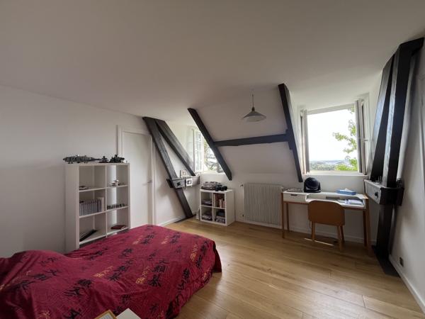 MAISON INDIVIDUELLE 250m² sur Terrain arboré 1300m²