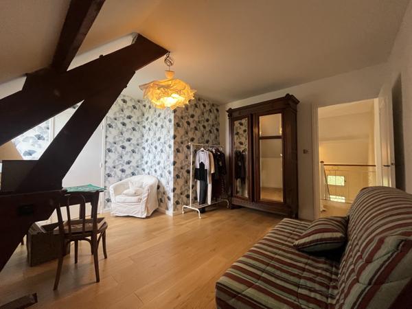MAISON INDIVIDUELLE 250m² sur Terrain arboré 1300m²