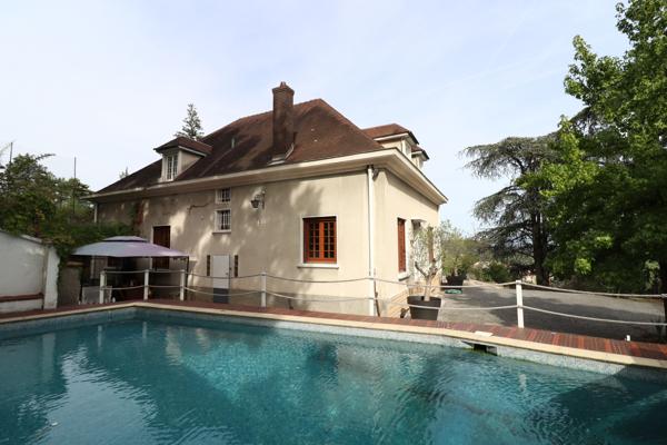 MAISON INDIVIDUELLE 250m² sur Terrain arboré 1300m²