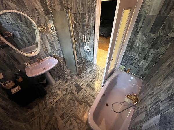 MAISON INDIVIDUELLE 250m² sur Terrain arboré 1300m²