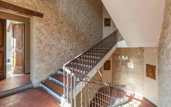 Appartement à vendre    4 pièces •  Pertuis